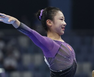 炫神因辱骂theshy，二路解说权限被收回，还被粉丝投诉到全国扫黑办